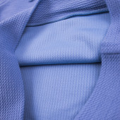 Плътен капитониран суитчер в синьо 3
