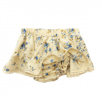 Пола-шорти в цвят капучино на цветя