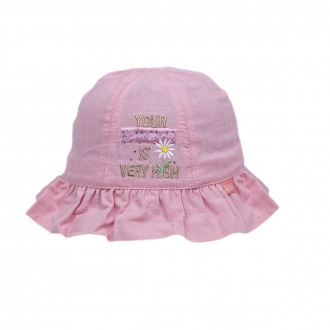 Детска лятна шапка с периферия в розово