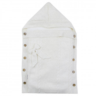 Зимно портбебе от плетиво и топла пухена подплата в екрю