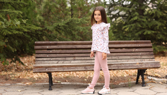 Момичета от 3 до 16г. Момичета от 3 до 16г.